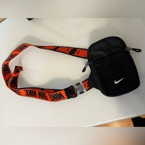 Small crossbody nike bag